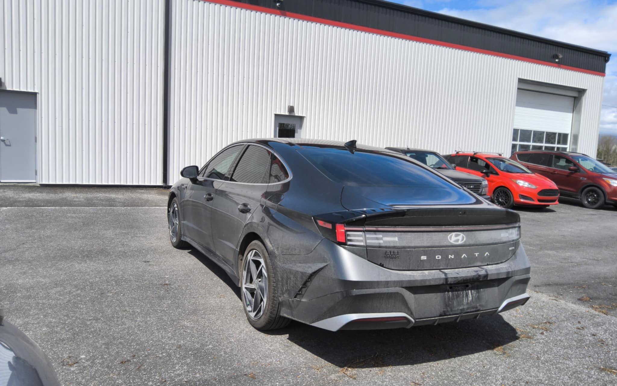 Hyundai Sonata 2024 - Image 9